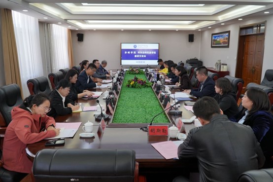 赤峰学院党委副书记李伟威一行来我校浚浚？？？怪沃谢ぬ旃使偻浜咸逡馐蹲ㄌ獾餮