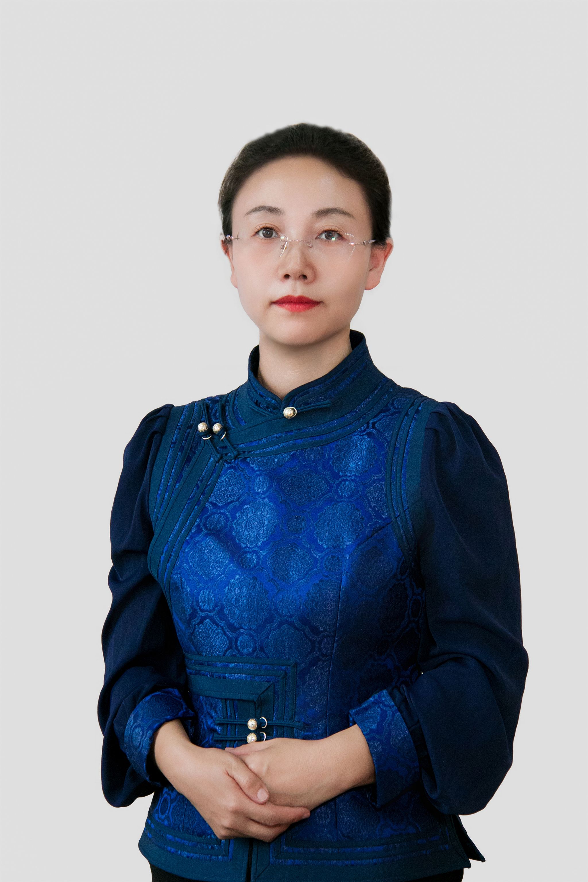 斯琴小我私家简介