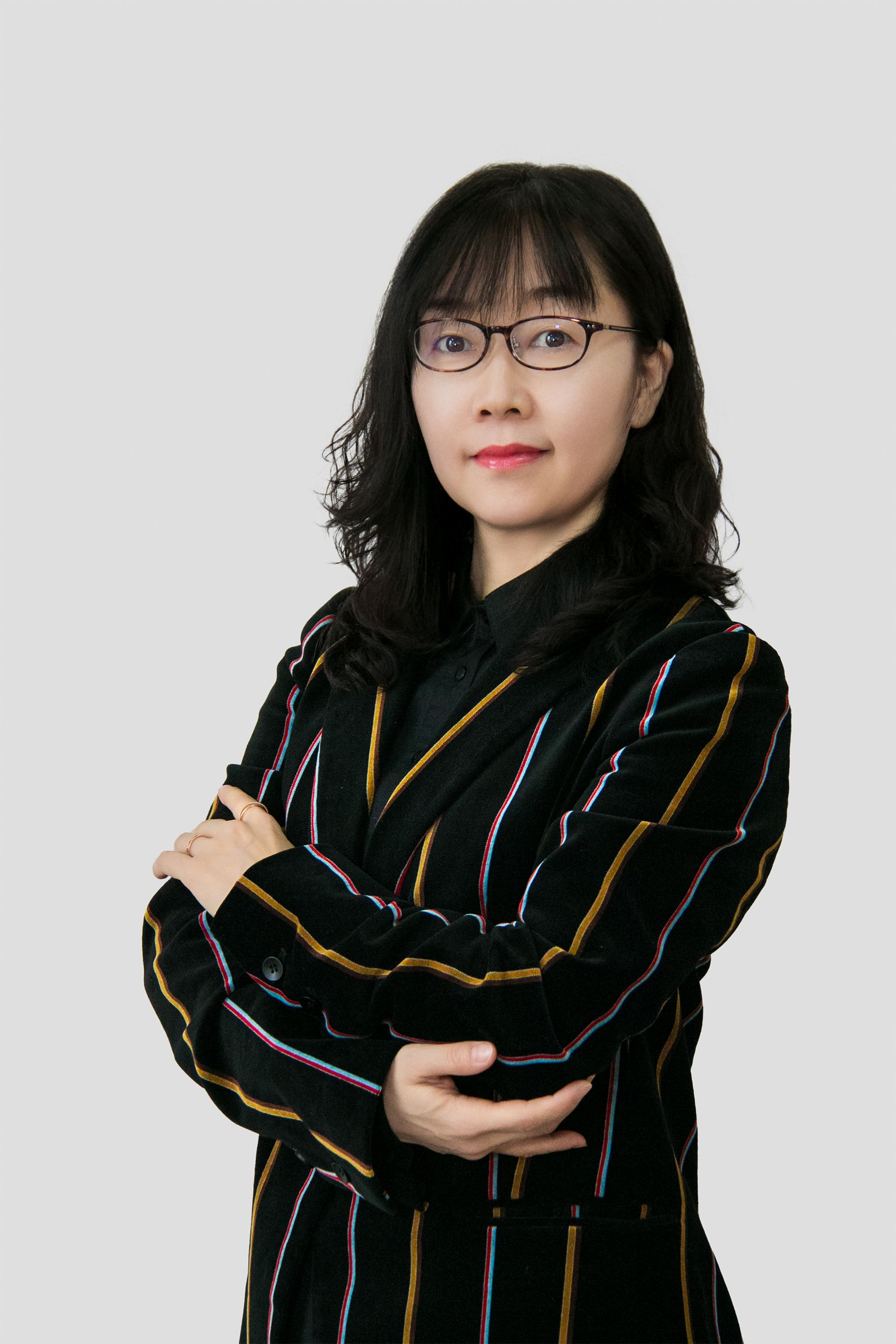 梅荣小我私家简介