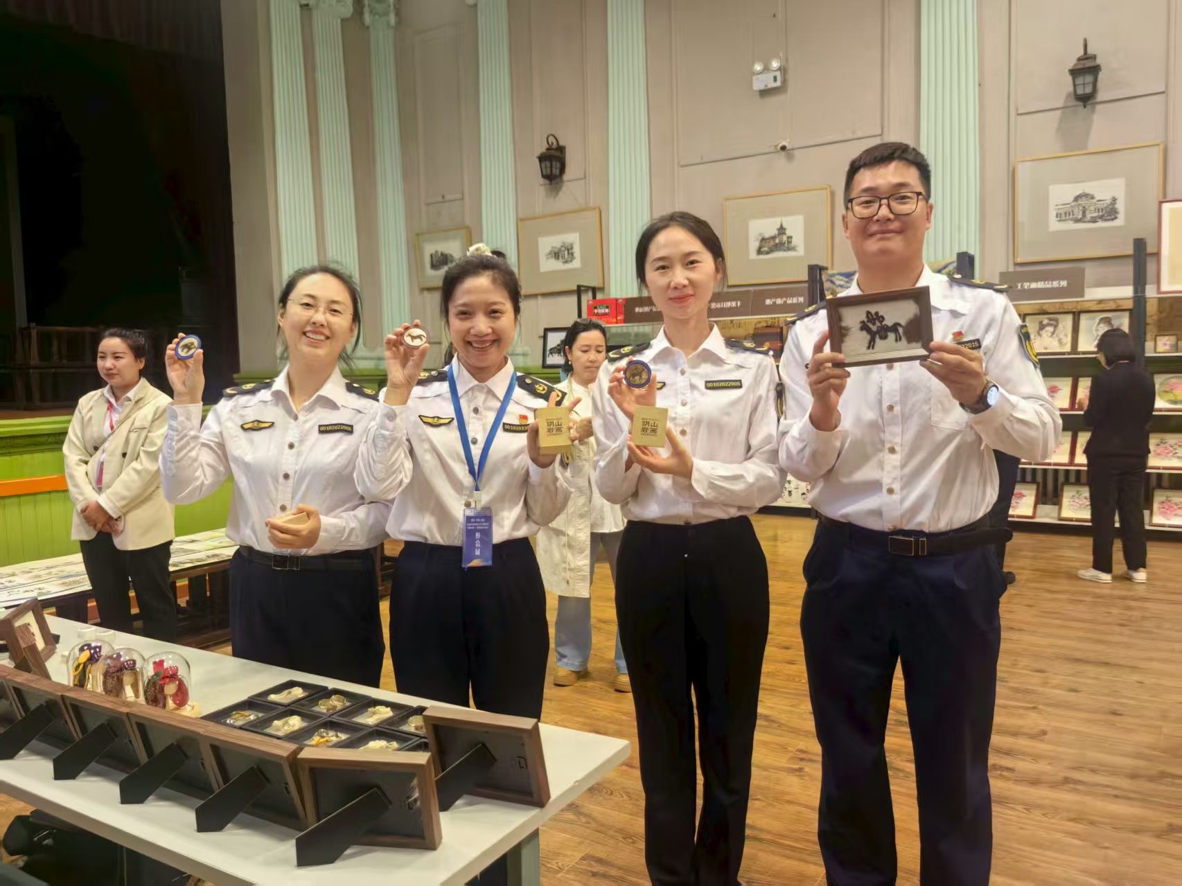 运动剪影|“石榴籽e起来——送政策送手艺送效劳”运动走进内蒙古呼伦贝尔市扎兰屯市、根河市