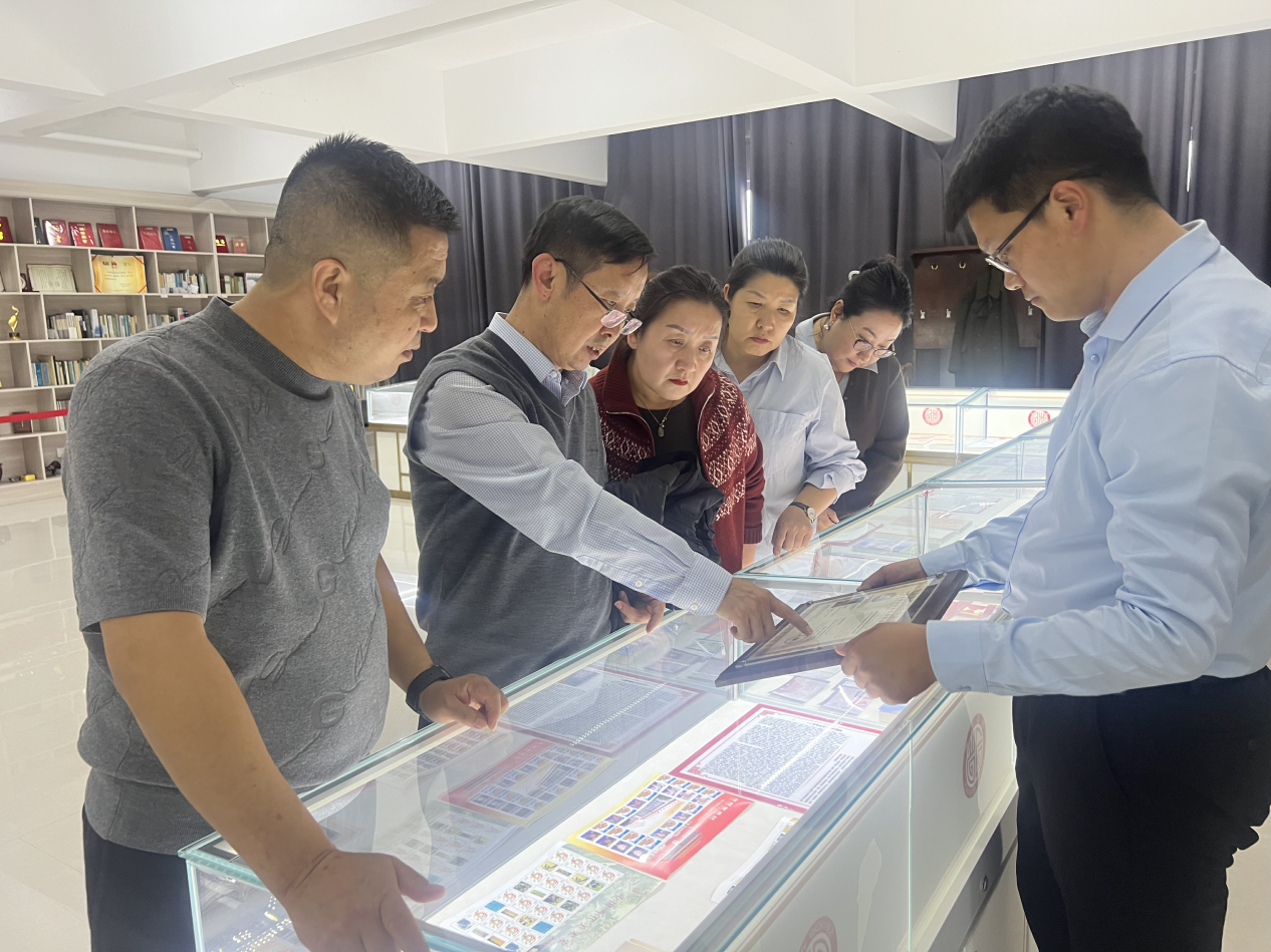 我校治理学院赴巴林右旗档案史志馆考察学习推进校馆立异相助