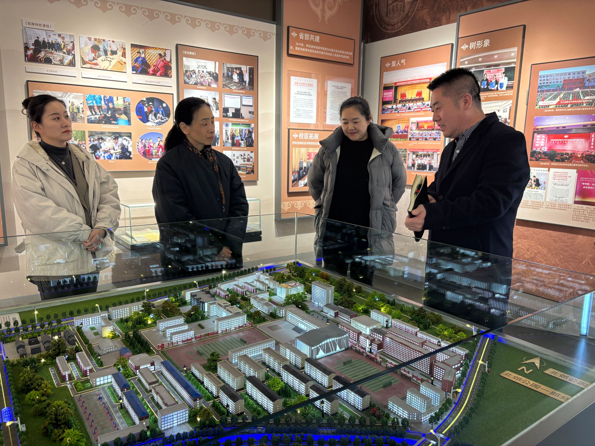 天津工业大学党委委员、统战部部长陈华一行来我校？？？？？？疾斓餮