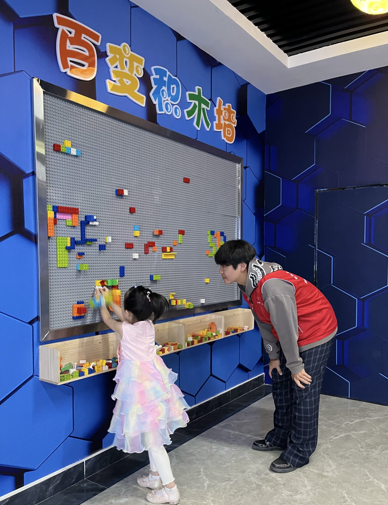 返家乡 | 2025年暑期社会实践运动风范—张伟博